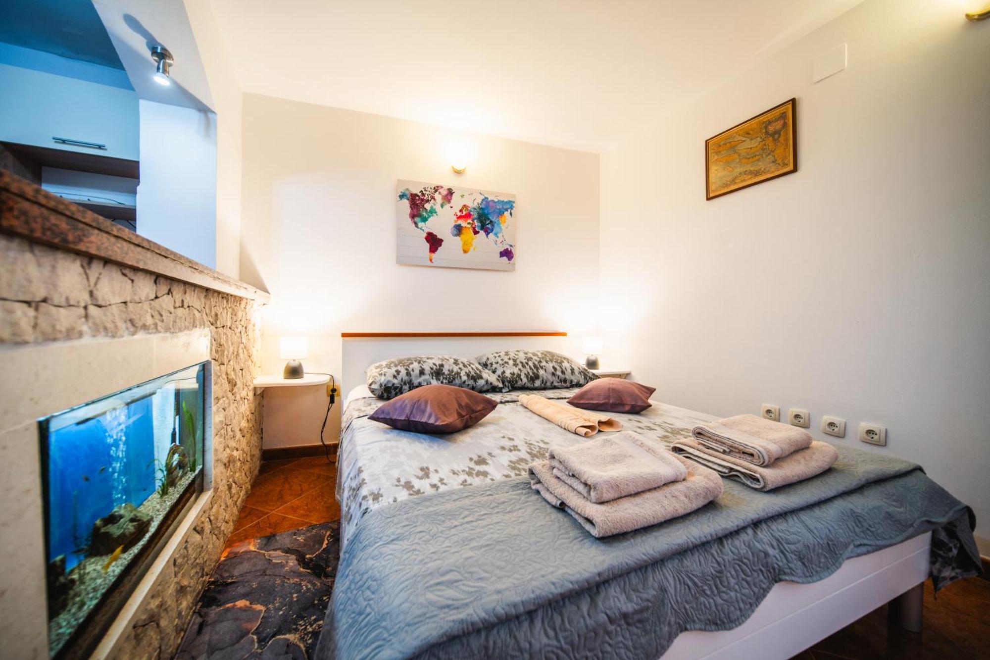 M & J Central Suites Korcula Town Exterior foto