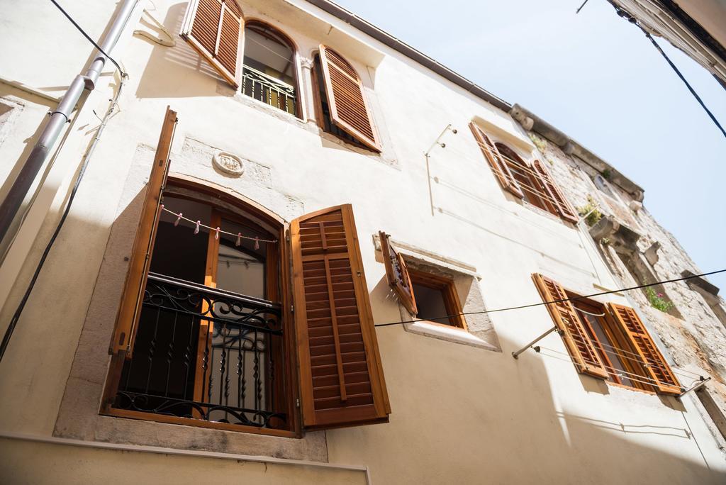 M & J Central Suites Korcula Town Exterior foto
