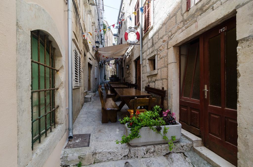 M & J Central Suites Korcula Town Exterior foto