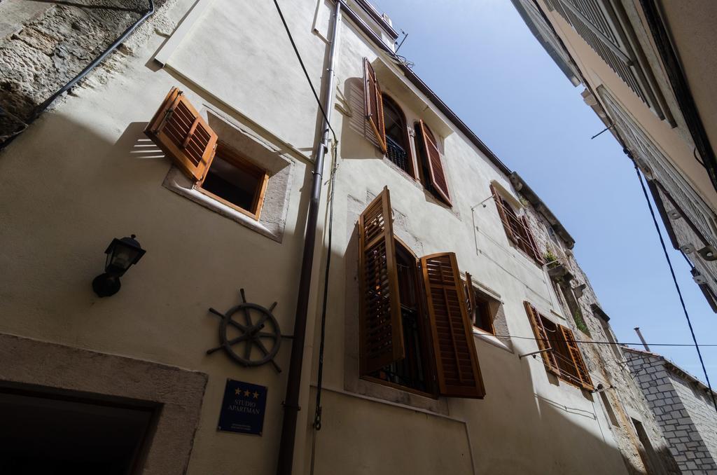 M & J Central Suites Korcula Town Exterior foto