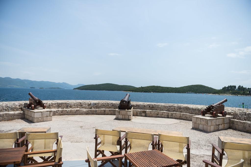 M & J Central Suites Korcula Town Exterior foto